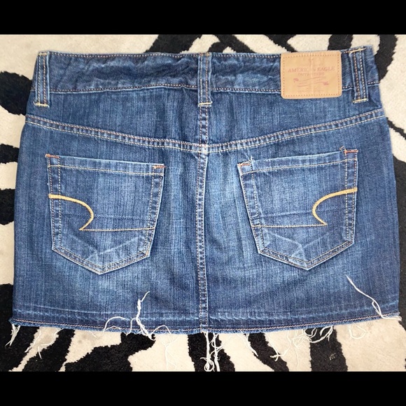 Denim short skirt - Picture 3 of 3